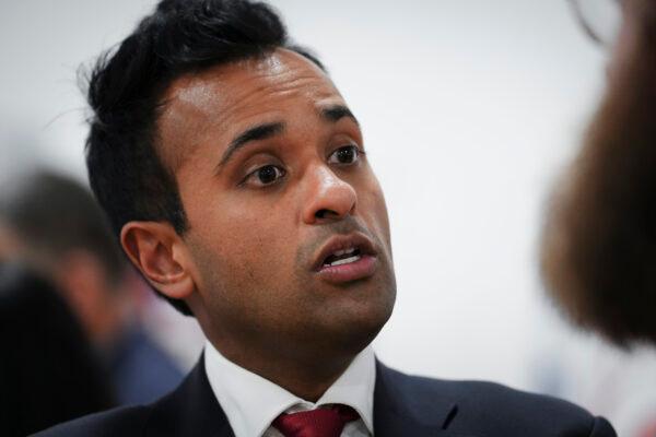Republican presidential candidate Vivek Ramaswamy speaks to an Epoch Times reporter at the Iowa Faith & Freedom Coalition in Clive, Iowa, on April 22, 2023. (Madalina Vasiliu/The Epoch Times)