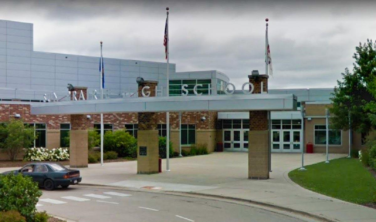 Man Claiming to Be a Woman Exposed Himself to High School Girls: Letter