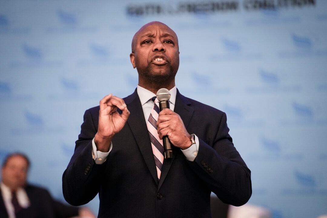 Elon Musk Praises Tim Scott’s Political Ad Ahead of Senator’s Announcement Monday