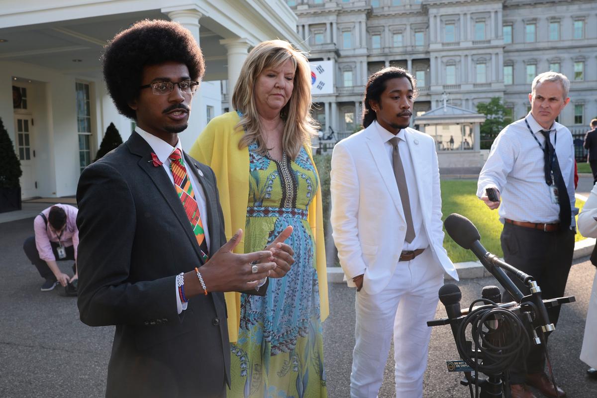 Member of ‘Tennessee Three’ Takes Step Toward Challenging GOP Sen. Marsha Blackburn