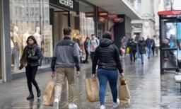 UK Consumer Confidence Recovers in August Amid Slowing Inflation