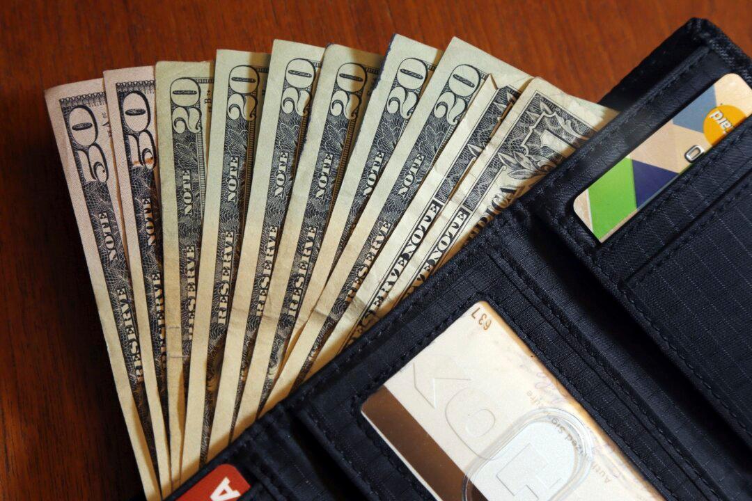 Cash Use Rises as Households Struggle to Cope With High Inflation