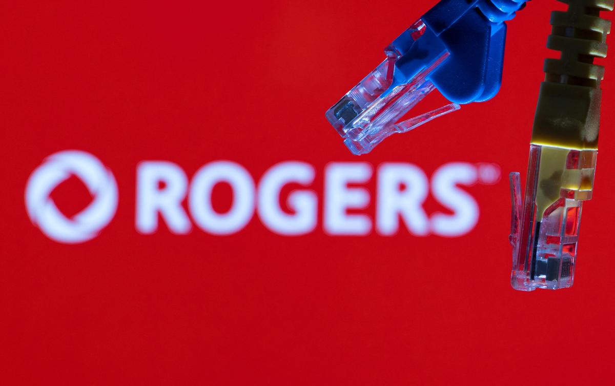 SpaceX, Rogers to Connect Mobiles Phones to Satellites in Remote Canadian Areas