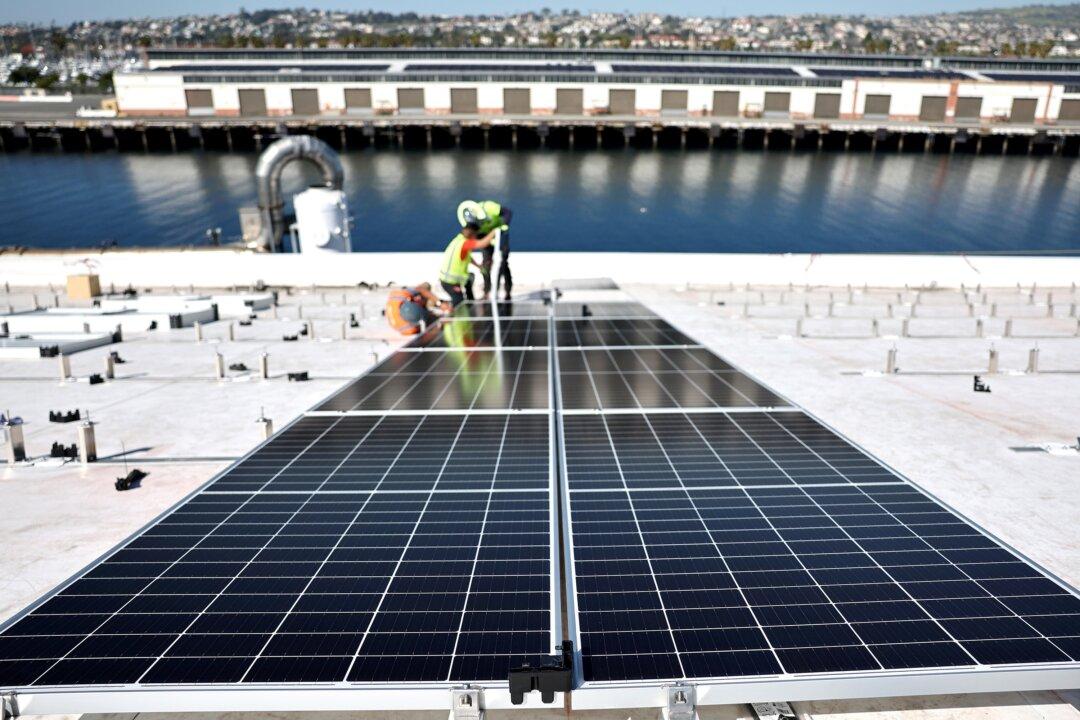 House Votes to Reverse Biden Solar Tariff Freeze; 12 Democrats Join Republican Majority