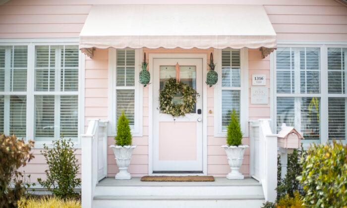 Century-Old Virginia Beach Cottages Transformed Into Pink Bungalows Perfect for a Girls’ Getaway