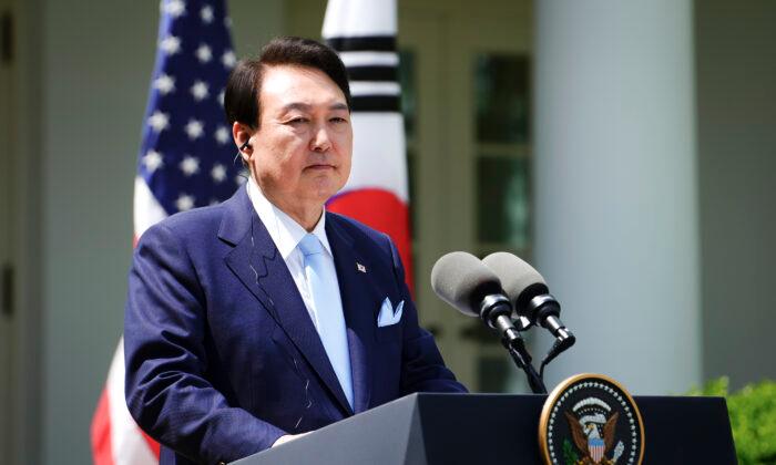 South Korean Leader Calls for Strong Security Cooperation With US, Japan