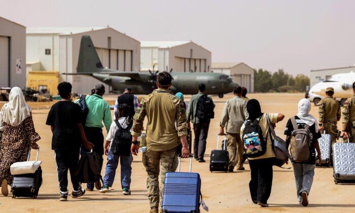 Britain to Run Extra Evacuation Flight From Port Sudan