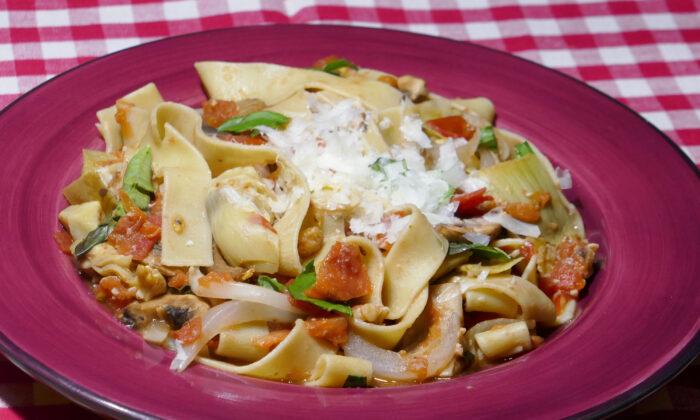 Pappardelle With Artichoke Hearts and Mushrooms Is a Quick Veggie Dinner With Taste of Italy