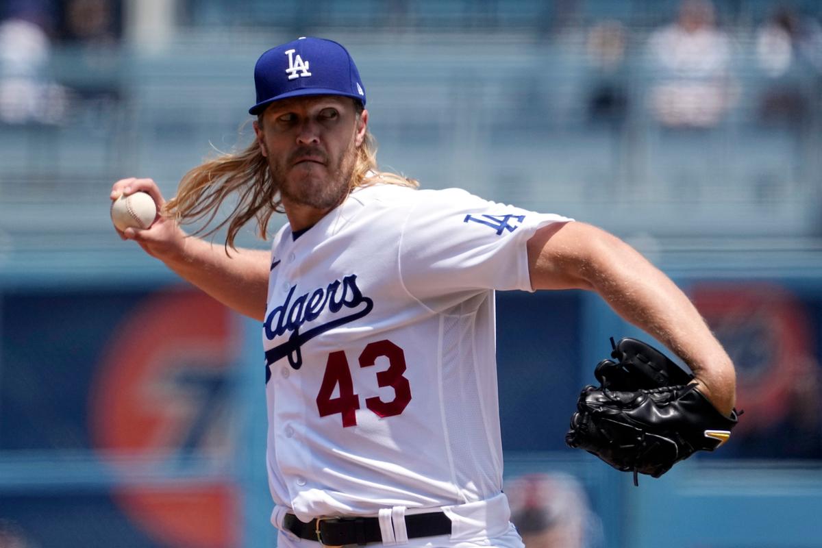 Syndergaard Gets First Dodgers’ Win in Sweep of Cardinals
