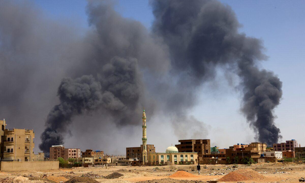 Smoke rises above buildings after aerial bombardment, during clashes between the paramilitary Rapid Support Forces and the army in Khartoum, Sudan, on May 1, 2023. (Mohamed Nureldin Abdallah/Reuters)