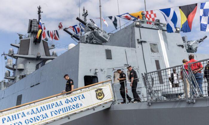 Japan Reports Spotting 2 Russian Ships Near Taiwan, Okinawa for Days