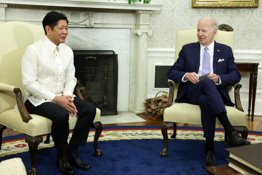 US, Philippines Increase Cooperation Amid China’s Threats