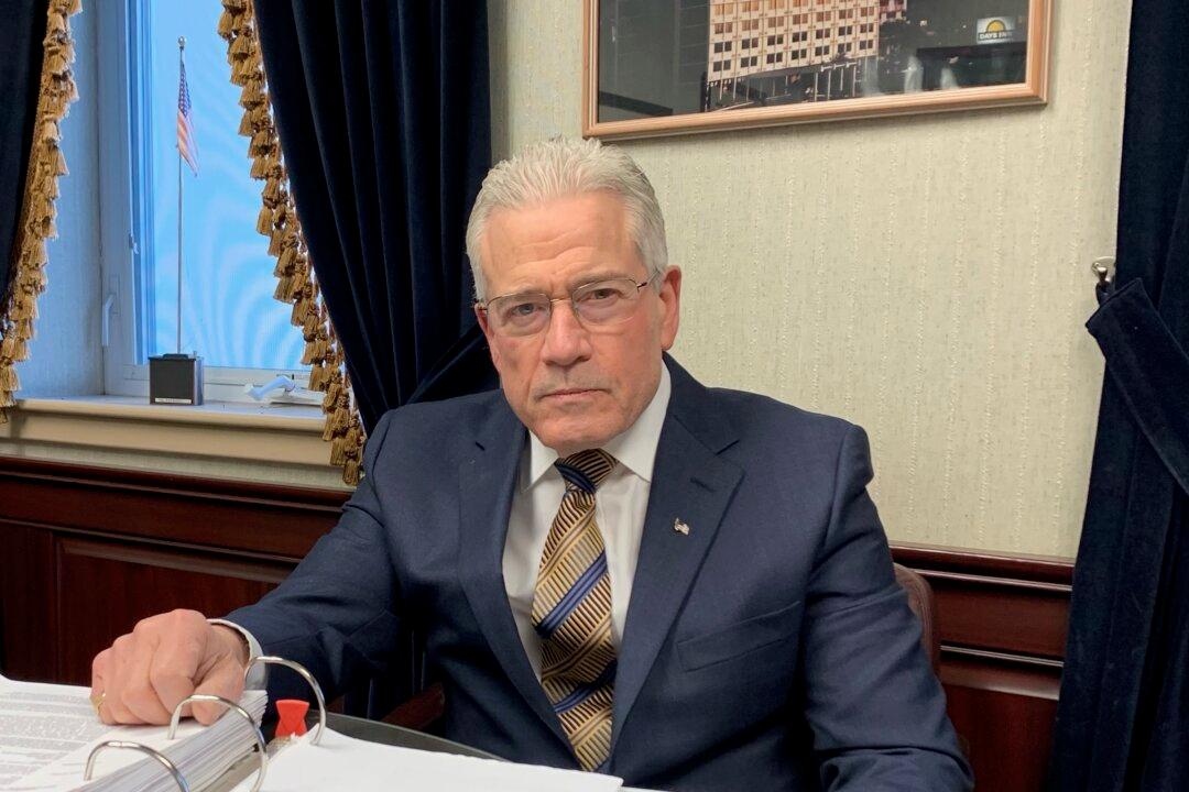 Reader Finds Connections in Falun Gong Founder’s New Message