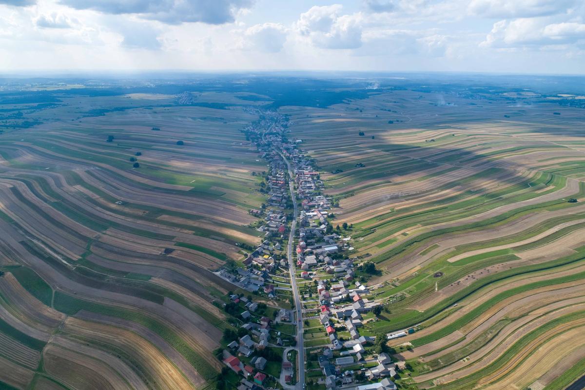 An aerial view of the village of Sułoszowa, 28 miles northwest of Krakow, Poland. (Olivier Uchmanski/Shutterstock)