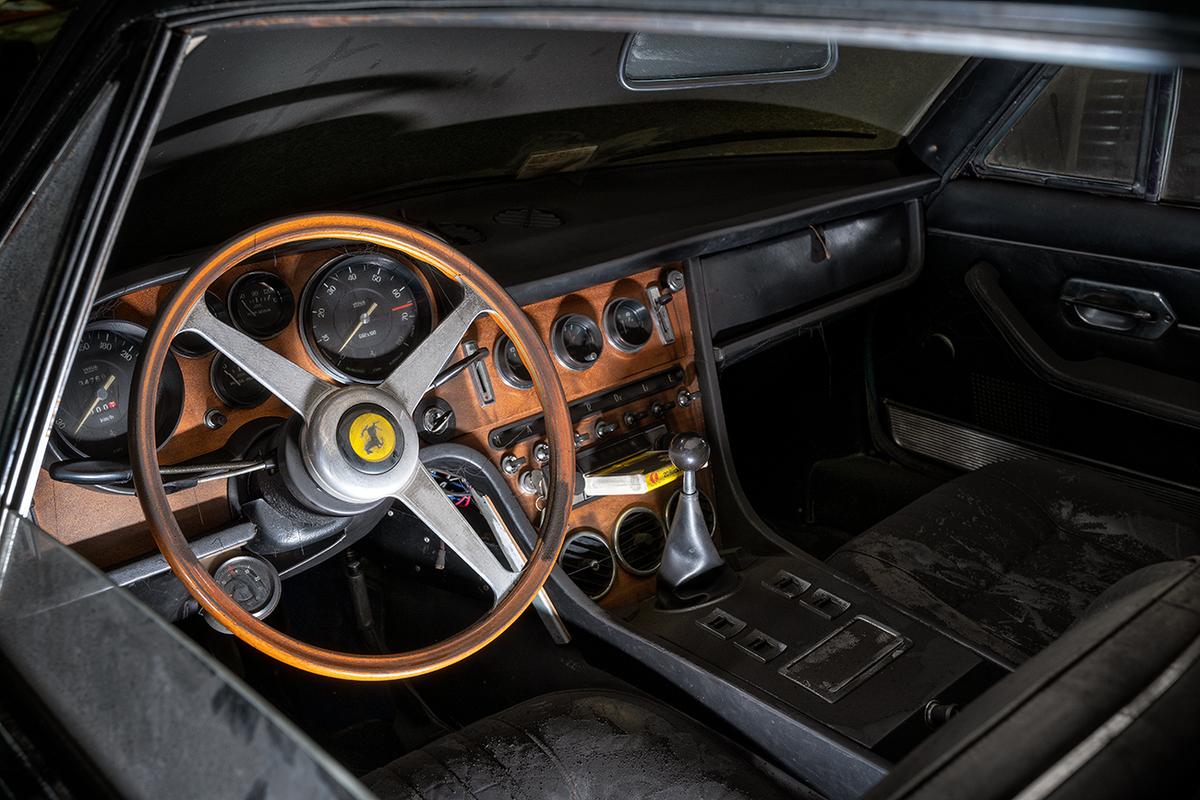 The interior of a Ferrari 365 GT 2+2 1968, to start bidding at 25,000 euros. (Courtesy of <a href="https://www.facebook.com/classiccarauctionsNL/">Classic Car Auctions</a>/<a href="https://www.classiccar-auctions.com/palmen">classiccar-auctions.com</a>)