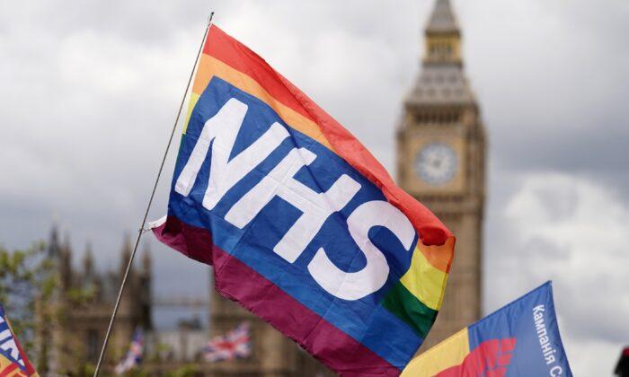 Health Unions Accept NHS Pay Offer for England