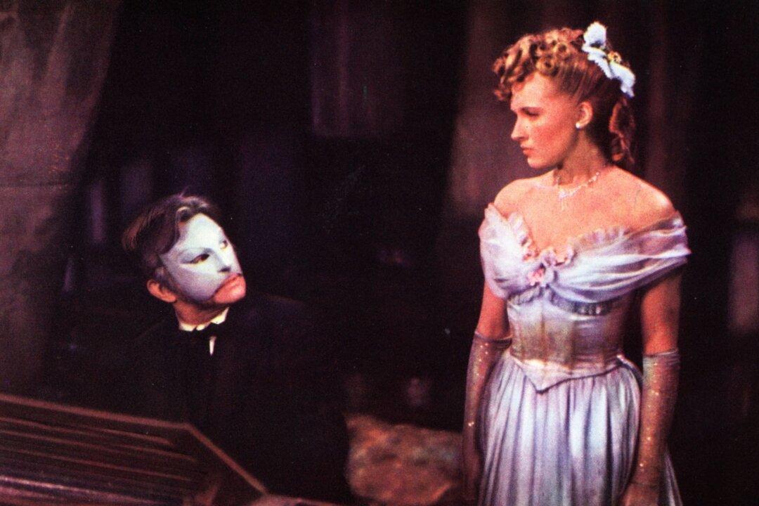 ‘Phantom of the Opera’ (1943): The Movie Musical Before Andrew Lloyd Webber
