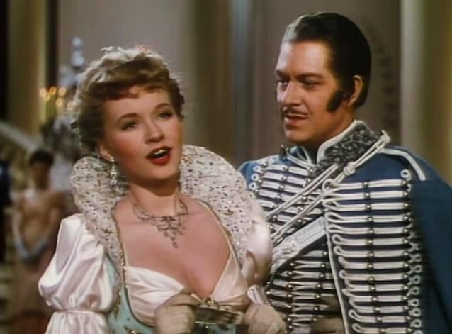 Susanna Foster and Nelson Eddy in "Phantom of the Opera" from 1943. (Public Domain)