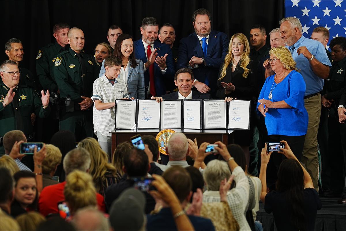 ANALYSIS: Floridians Fear Being Left Behind as DeSantis Reportedly Prepares for 2024