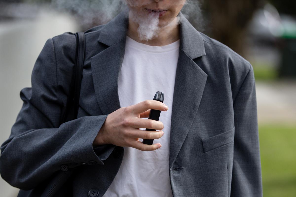 Over 1-in-10 Young Adults Use E-Cigarettes, Says CDC Study