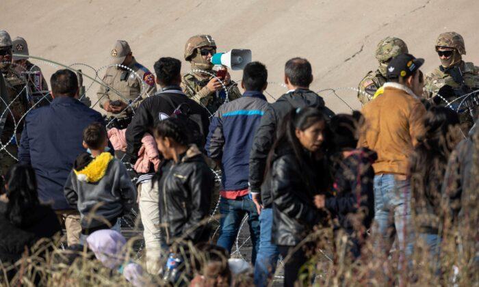 Title 42 Set to Expire as Thousands of Migrants Approach Southern Border
