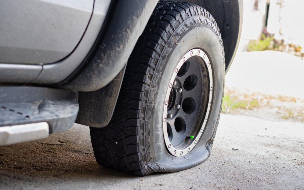 Emissions Standards Lead to More Motorists Being Stranded as Manufacturers Omit Spare Wheels