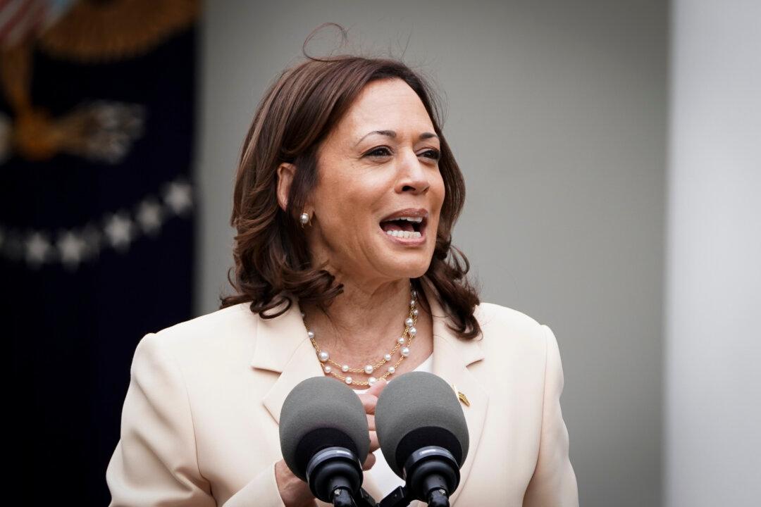 Kamala Harris Blasts Florida History Curriculum, GOP Says Her Focus Should Be on Fixing Border