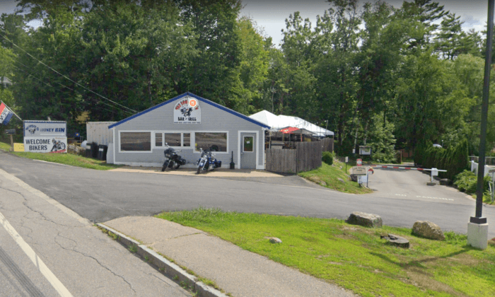 Car Crashes Into a New Hampshire Restaurant and Injures Several Customers, Fire Department Says