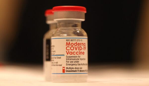 Vials of Moderna COVID-19 vaccine at a vaccination clinic in San Rafael, California, on April 6, 2022. (Justin Sullivan/Getty Images)