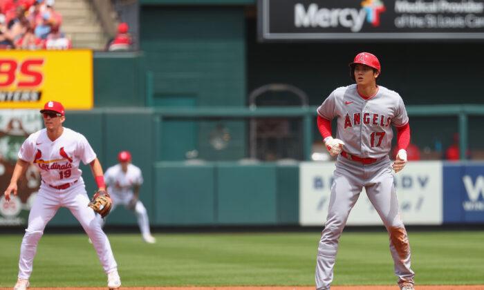 Rengifo Homers, Drives in 4 as Angels Sweep Cardinals 11–7