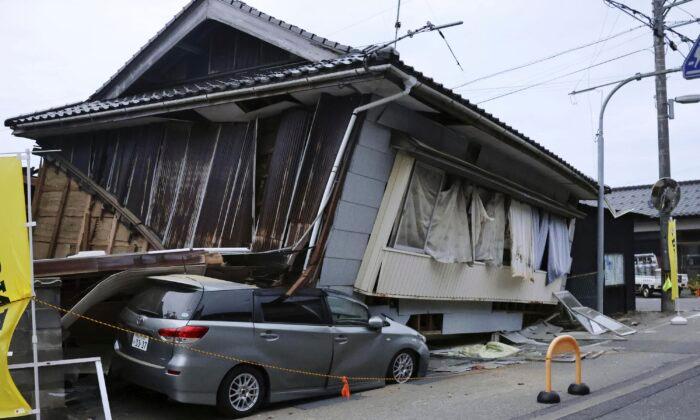 Strong Quake in Central Japan; 1 Dead, More Than 20 Injured
