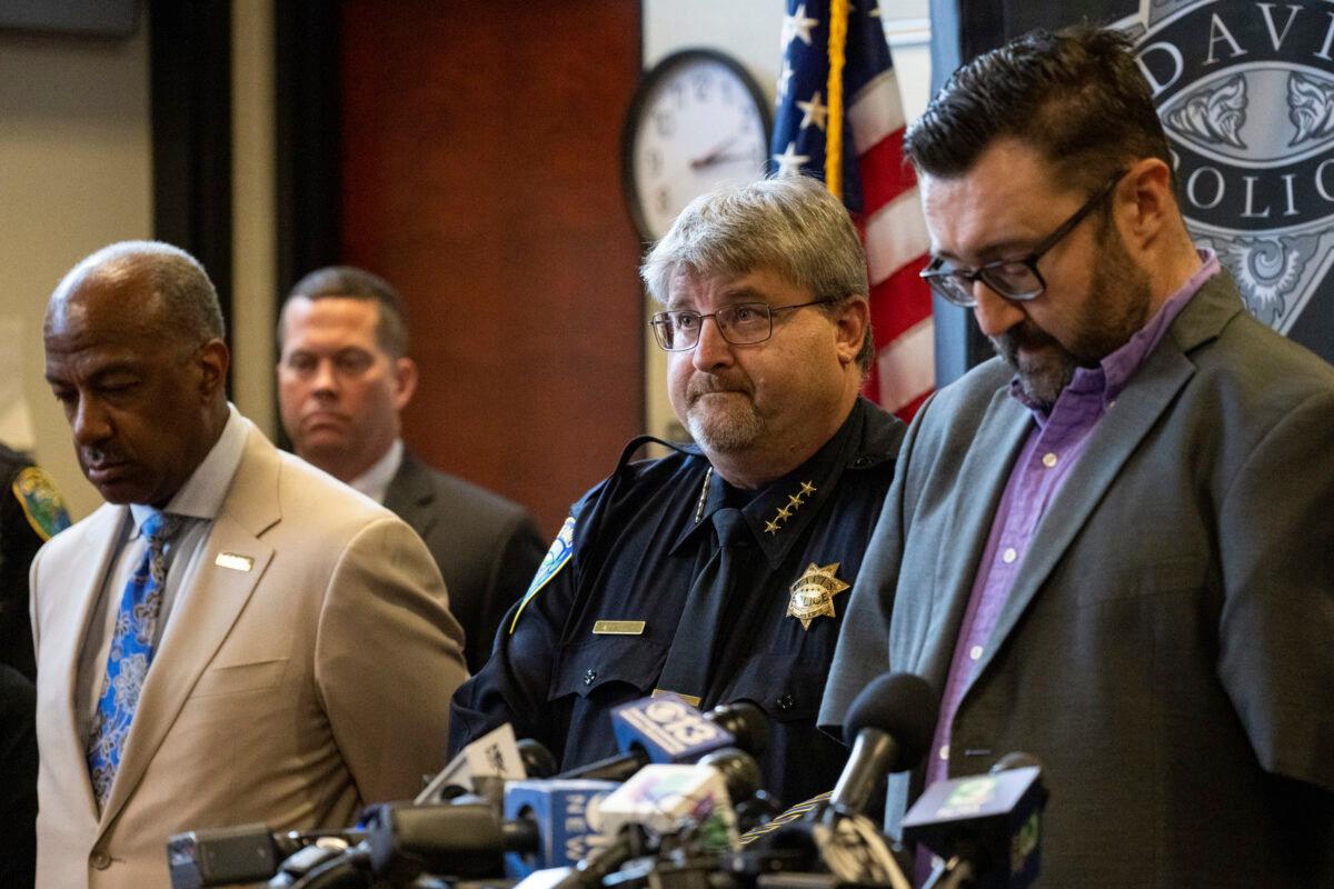 Police Chief Darren Pytel and Mayor Will Arnold (R) make an arrest announcement at police headquarters in Davis, Calif., on May 4, 2023. (Paul Kitagaki Jr./The Sacramento Bee via AP)