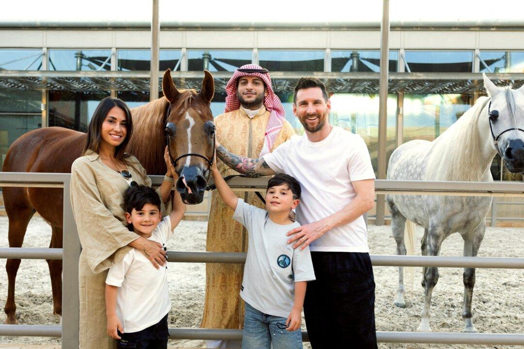 Messi Apologizes to PSG for Saudi Trip