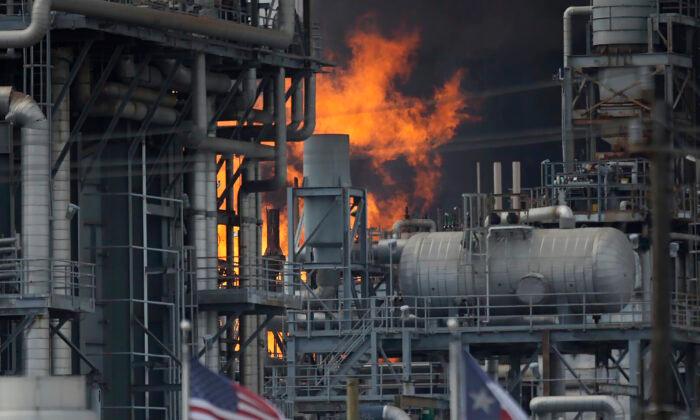 Texas Petrochemical Plant Fire Sends 9 Workers to Hospital