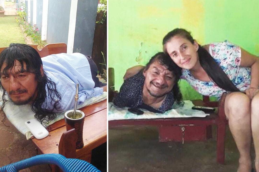 ‘Always Seen With a Smile’: Dad With No Arms or Legs Raises Two Girls After Their Mom Abandons Them
