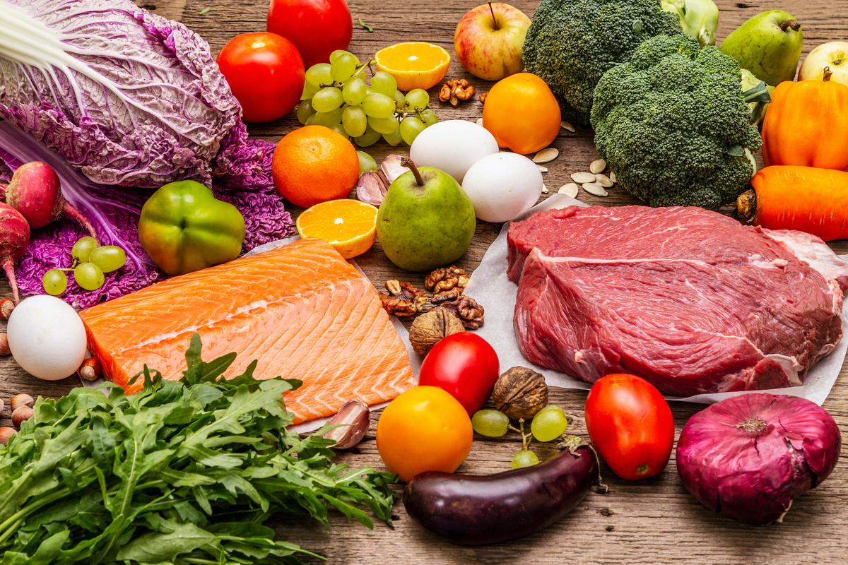 8 Foods and Nutrients That Can Lower Melanoma Risk