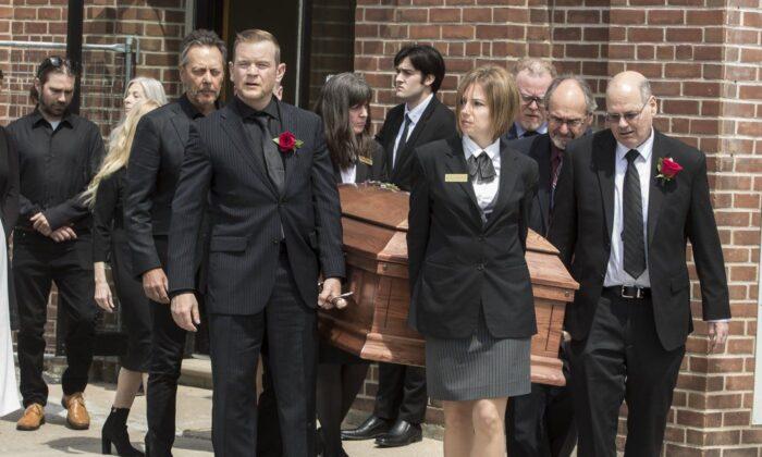 Family, Friends Gather at Private Funeral for Gordon Lightfoot in His Hometown