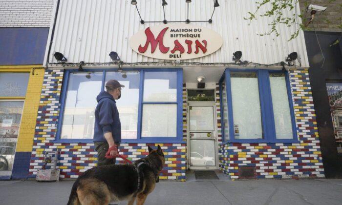 Closure of Montreal’s Legendary Main Deli Mourned by Regulars, Prime Minister