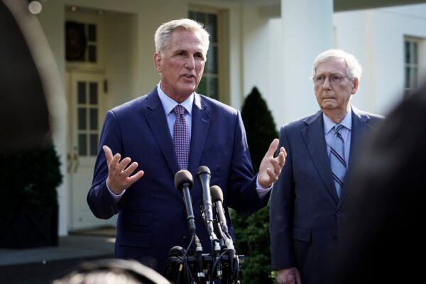 House Speaker Kevin McCarthy (R-Calif.) (L) and Sen. Mitch McConnell (R-Ky.) (R) speak to the press after meeting President Joe Biden and other leaders at the White House in Washington on May 9, 2023. (Madalina Vasiliu/The Epoch Times)