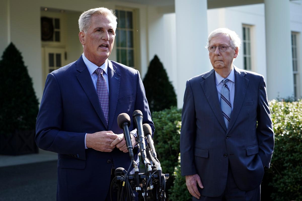 House Speaker Kevin McCarthy (R-Calif.) (L) and Senate Minority Leader Mitch McConnell (R-Ky.) speak to the press after meeting President Joe Biden and other leaders at the White House in Washington on May 9, 2023. (Madalina Vasiliu/The Epoch Times)