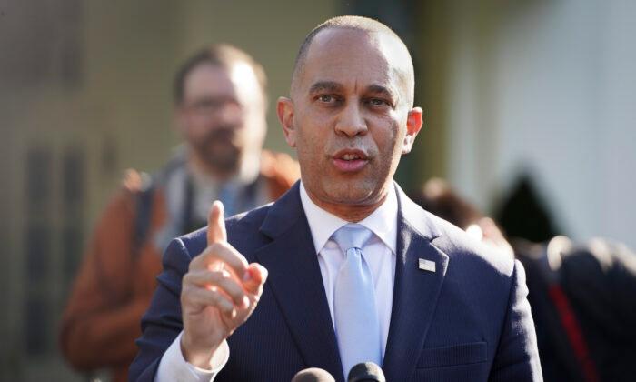 House Minority Leader Hakeem Jeffries (D-N.Y.) speaks to the press at the White House on May 9, 2023. (Madalina Vasiliu/The Epoch Times)