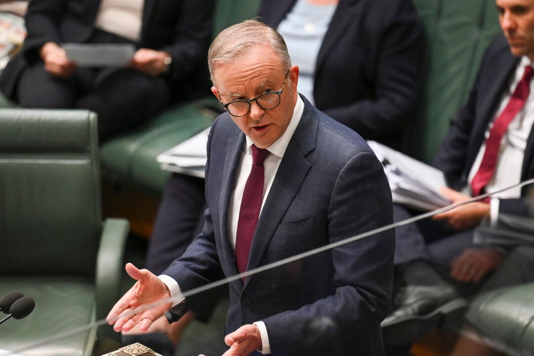 Australian PM Rejects Inflation Concerns as New Budget Announced
