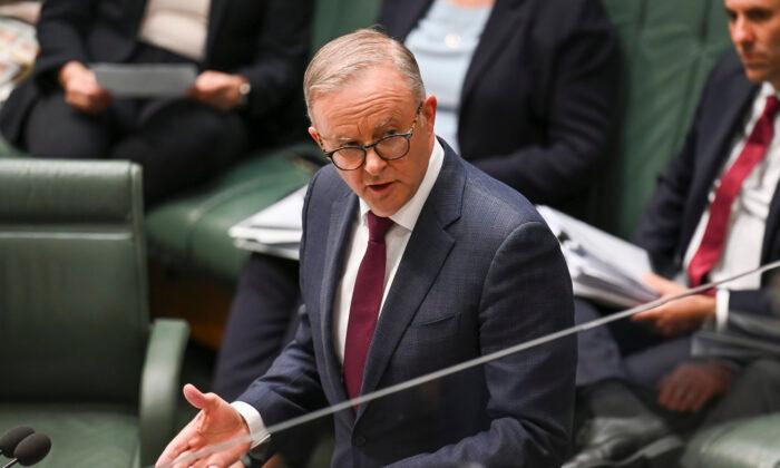 Australian PM Rejects Inflation Concerns as New Budget Announced