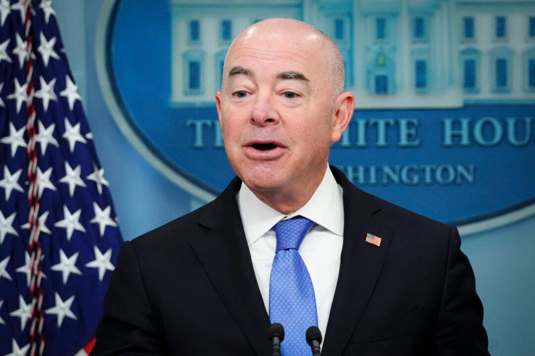 House Republicans Subpoena Mayorkas Over Illegal Immigrant Parole Policy