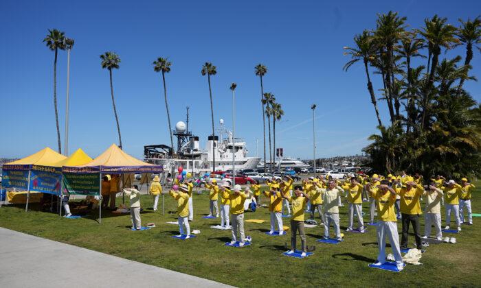 World Falun Dafa Day Celebrated in San Diego