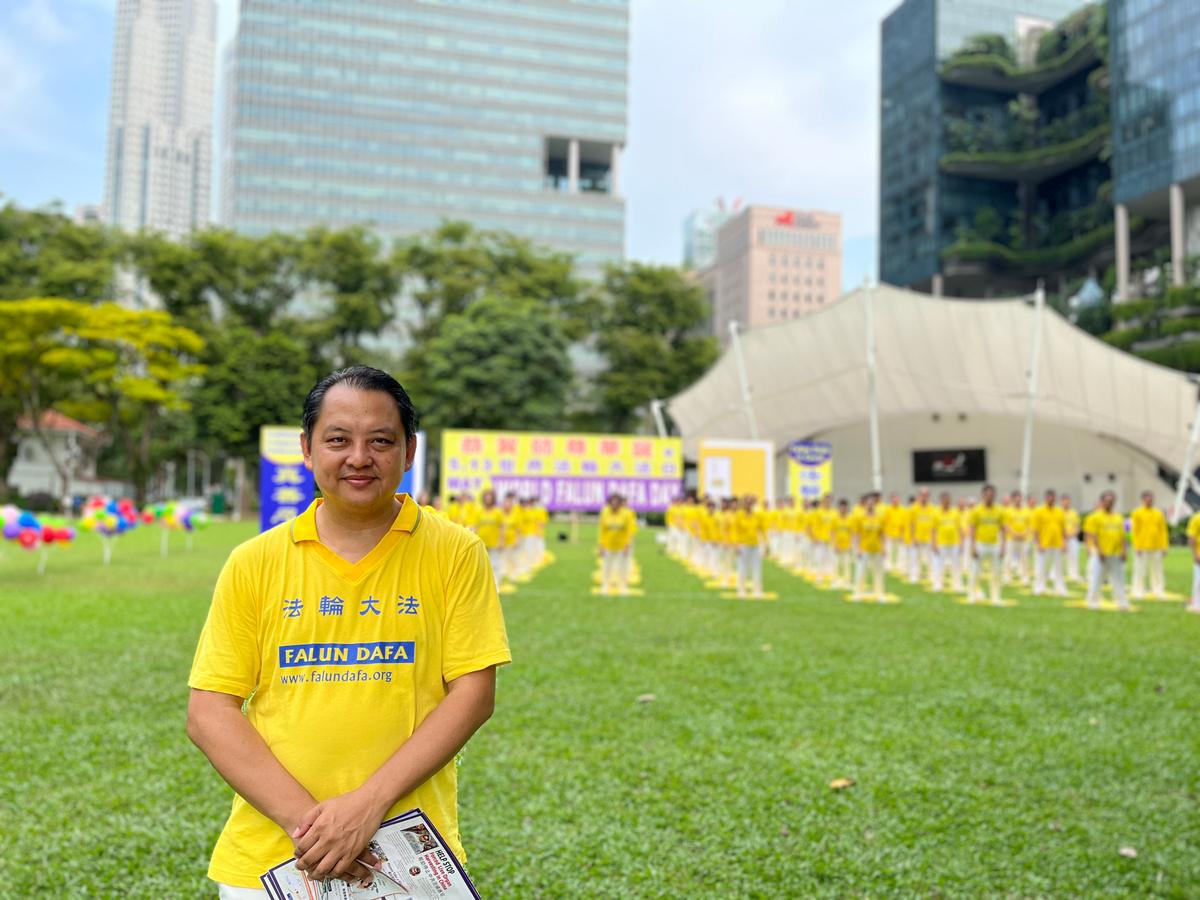 Victor Sia, 51, participates in the celebration of World Falun Dafa Day in Singapore on May 5, 2023. (Jocelyn Neo/The Epoch Times)