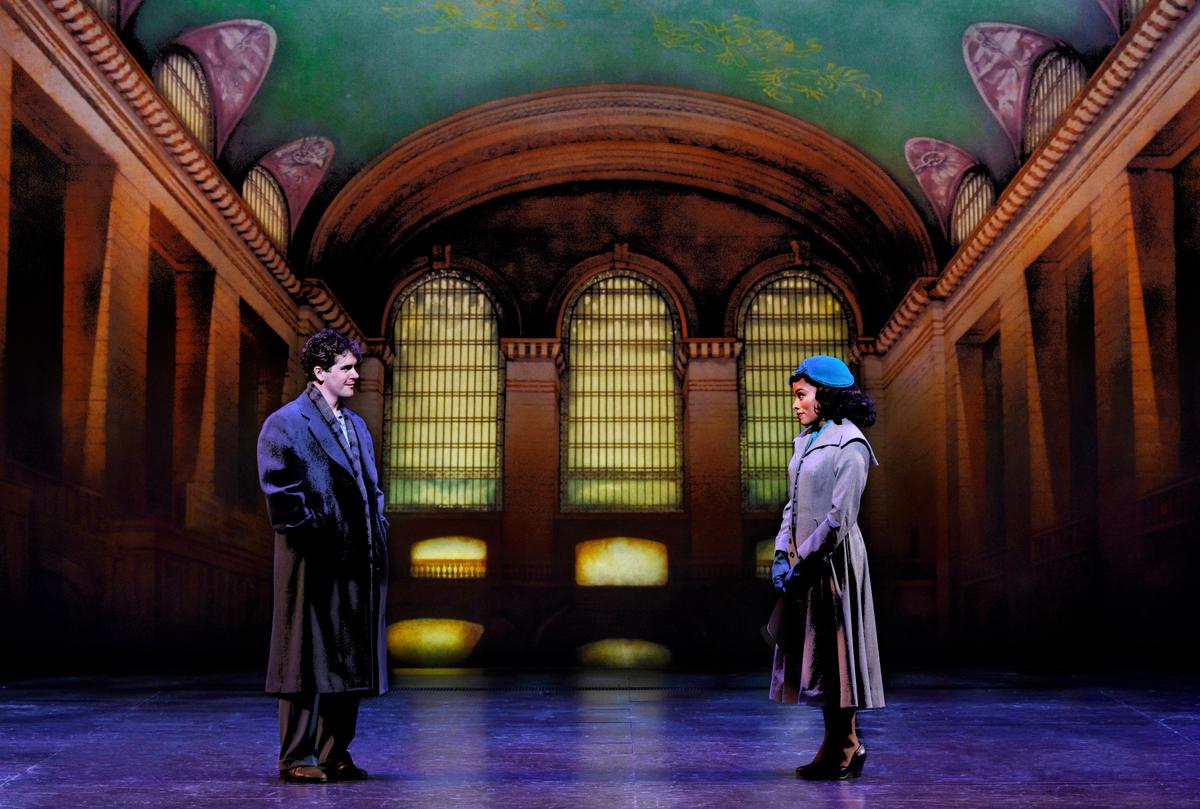 Theater Review: ‘New York, New York’: Lots of Heart, but It Tries Too Hard