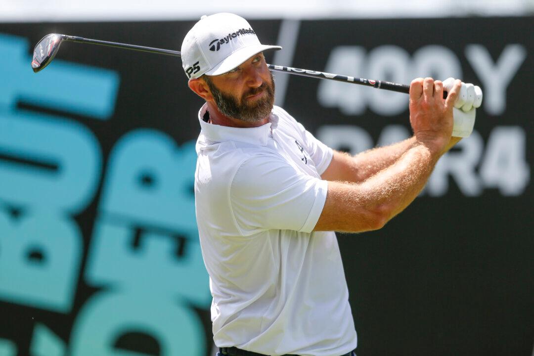 Dustin Johnson Grabs Lead LIV Golf Tulsa