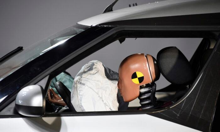 Airbag Risks: GM Recalls Almost 1 Million US Vehicles