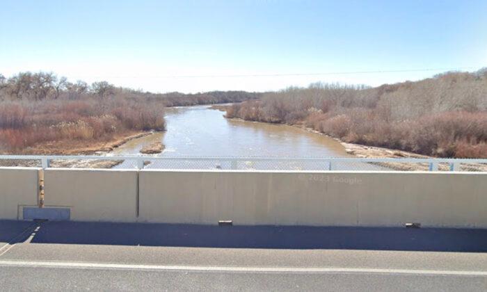 Authorities Assess Damage After Sidewalk Sinkhole on New Mexico Bridge; 2 Pedestrians Rescued